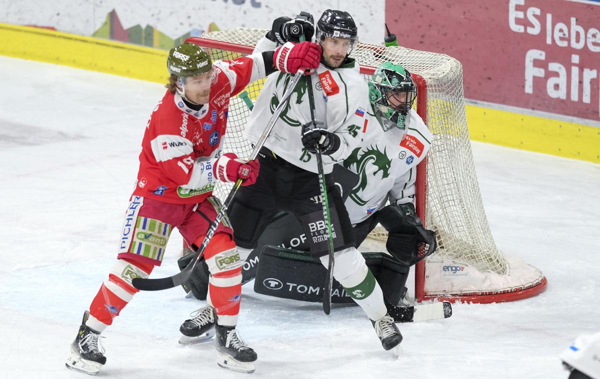 Hk olimpija ljubljana : bolzano | Olimpija je šele po kazenskih strelih priznala premoč Bolzanu. | Foto HCB/Vanna Antonello