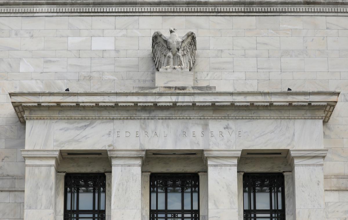 American federal reserve | Fed je za leto 2025 zvišal napoved o inflaciji z 2,1 na 2,5 odstotka. | Foto Reuters