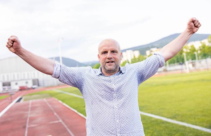 Robert Pevnik je po petih zaporednih porazih v 1. SNL dočakal ogromen uspeh. V knežjem mestu je postal prvi trener, ki je v slovenskem prvenstvu premagal Alberta Riero na klopi Celja. | Foto: Vid Ponikvar