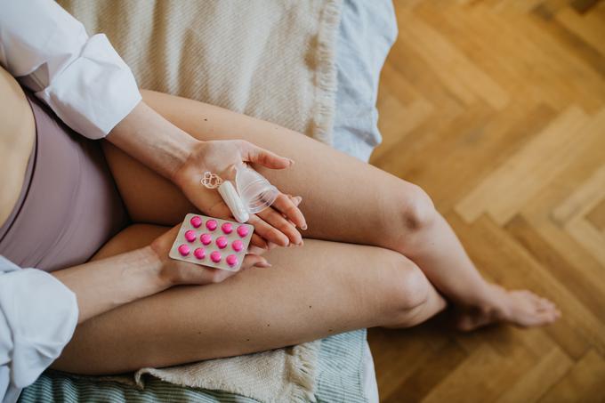 Preden se odločite za tablete, poskusite naravne načine za blaženje krčev. | Foto: Shutterstock