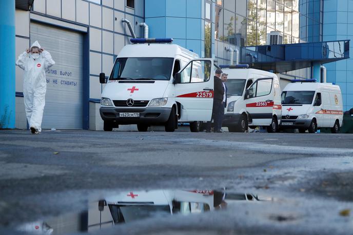 Rusija koronavirus | V Rusiji je glede na uradne podatke v zadnjem dnevu umrlo 672 covidnih bolnikov, kar je že tretji dan zapored rekordno visoko število.  | Foto Guliverimage