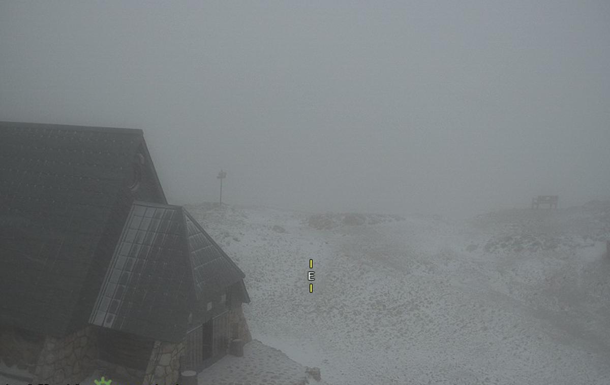 Kredarica | Na Kredarici je za vikend zapadlo okoli centimeter snega. | Foto Agencija za okolje / Meteoinfo