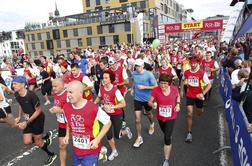 Tekači zavzeli Maribor, polmaratona Kosmaču in Grandovčevi