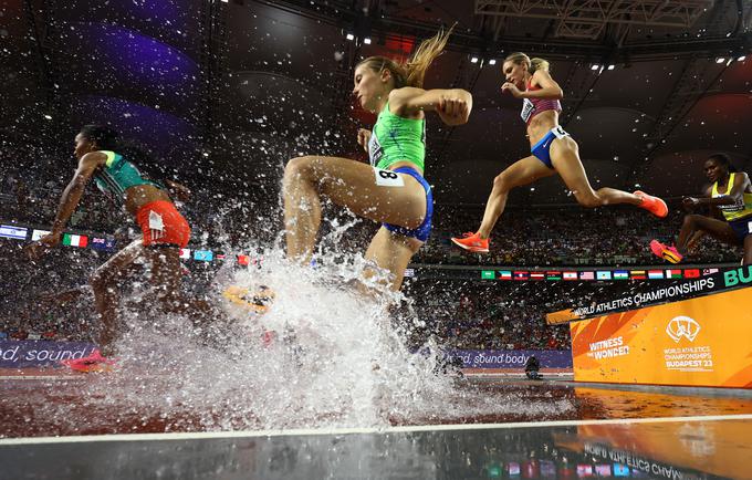 Maruša Mišmaš Zrimšek se je na 3000 metrov z zaprekami uvrstila v finale. | Foto: Reuters