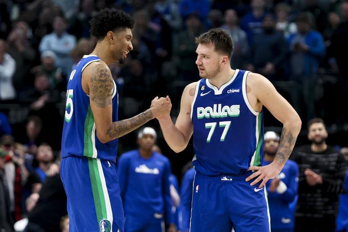 Wood Dončić | Christian Wood in Luka Dončić sta najboljša strelca in skakalca Dallas Mavericks v tej sezoni. | Foto Reuters