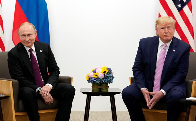 Putin je prepričan, da je srečanje s Trumpom dobra priložnost za nadaljevanje dialoga po lanskem vrhu v Helsinkih, kjer sta se voditelja nazadnje sestala.  | Foto: Reuters