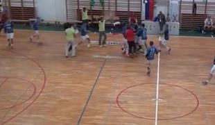 Tako se zabije gol za zmago v zadnjih sekundah (video)