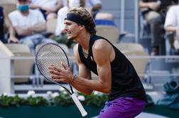 Zverev prvič do polfinala OP Francije, Cicipas drugič zapored