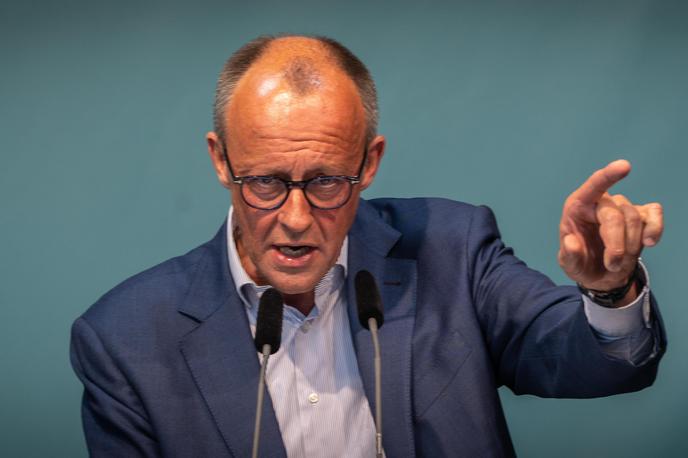 Friedrich Merz | Za Friedricha Merza je absolutna prednostna naloga Evropo narediti bolj neodvisno od ZDA. Pri tem je mišljena zlasti sposobnost Evrope, da se ubrani ruskega pritiska brez pomoči ZDA. | Foto Guliverimage