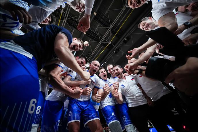 slovenska odbojkarska reprezentanca : Brazilija | Slovenski odbojkarji bodo ob 21. uri odigrali sploh prvo tekmo na olimpijskih igrah. Njihov tekmec bo Kanada. | Foto VolleyballWorld