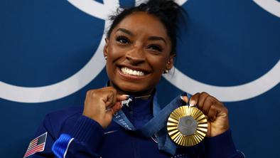 Simone Biles se je vrnila na olimpijski prestol