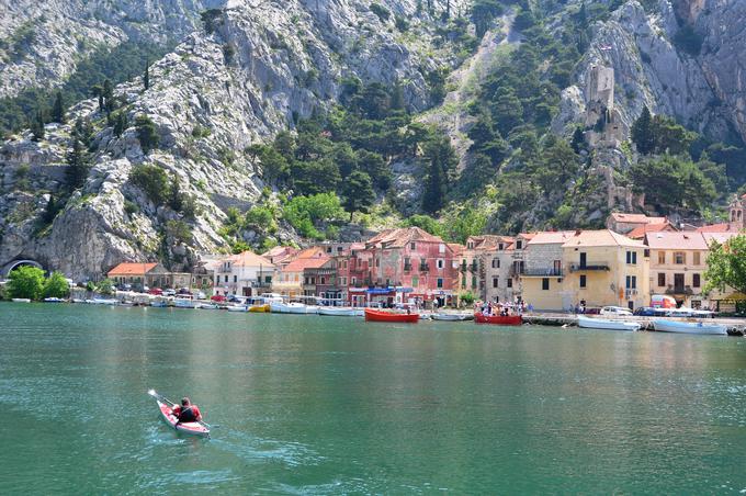 Poleti na hrvaški obali ne manjka poljskih turistov, ki pa iz leta v leto izkazujejo večje nezadovoljstvo zaradi vedno višjih cen. | Foto: Shutterstock