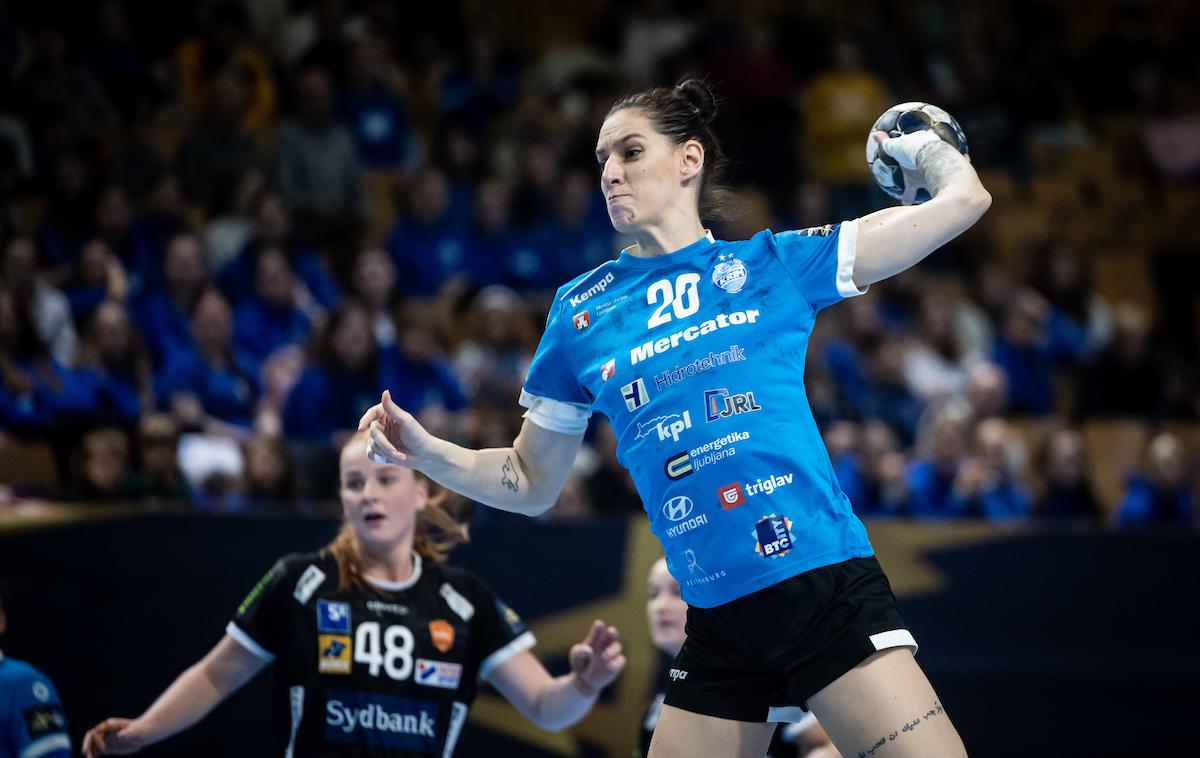 Krim Mercator : Odense, liga prvakinj Alja Varagić | Alja Varagić | Foto Vid Ponikvar/Sportida