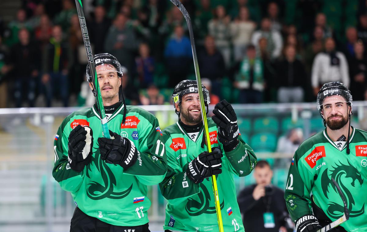 HK Olimpija Ljubljana, Žiga Pavlin | Navijači Olimpije so se danes v Tivoliju veselili še četrte zmage zmajev v ligi ICE. | Foto www.alesfevzer.com