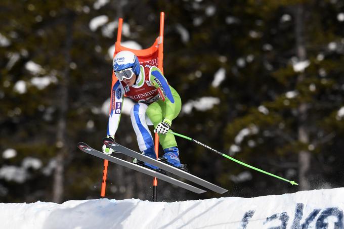 Iz Lake Louisa se Ilka Štuhec vrača v Evropo, kjer jo čez slaba dva tedna čakata tekmi v Val d'Iseru. | Foto: Reuters