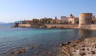 Več kot le rajske plaže, Sardinija za popotnike