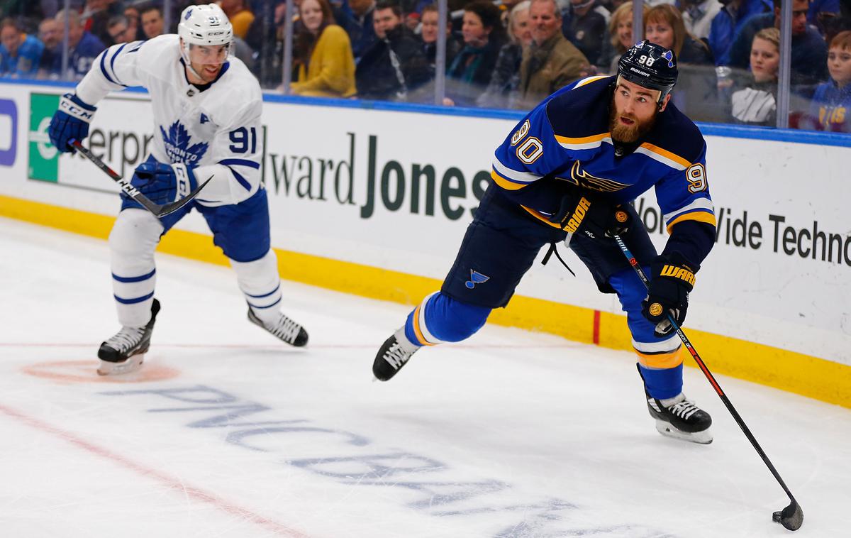 Ryan O'Reilly #90 | Ryan O'Reilly je v podaljšku dosegel zmagoviti gol za St. Louis. | Foto Getty Images