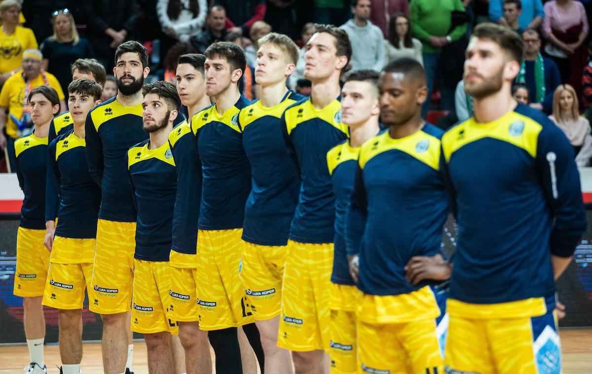 Koper Primorska Cedevita Olimpija finale pokala Spar | Koper Primorska (na fotografiji ob februarskem finalu pokala Slovenije) vendarle ni doživela labodjega speva. | Foto Grega Valančič/Sportida