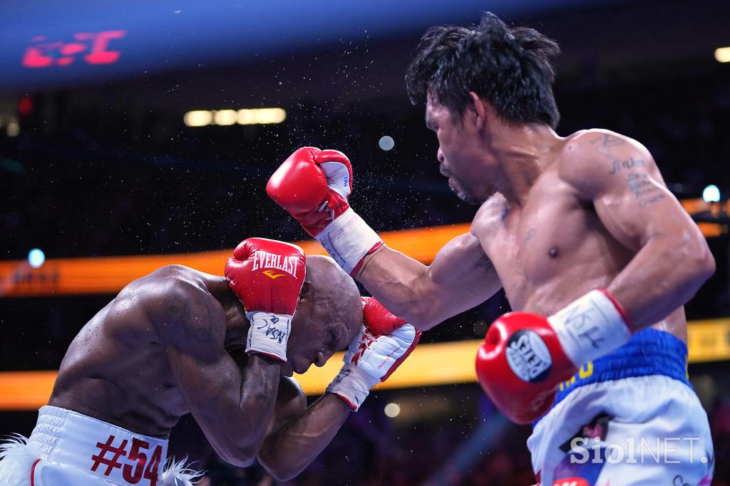 Yordenis Ugas, Manny Pacquiao