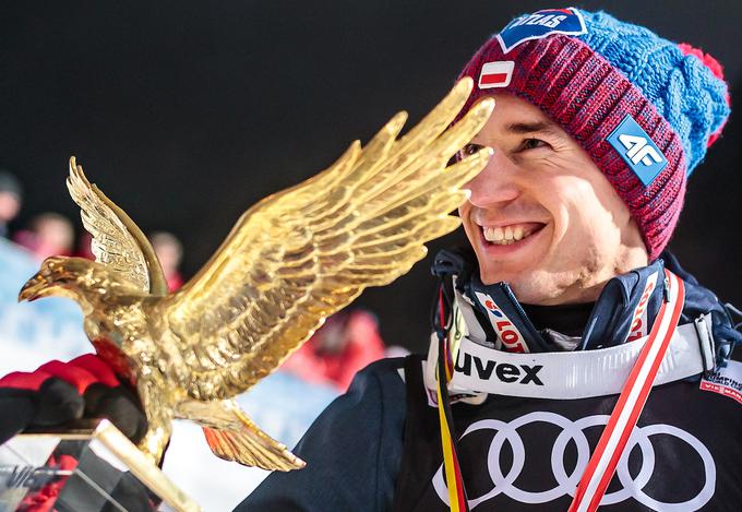 Kobajaši poudarja, da še ni tako izkušen kot Hannawald in Stoch, ko sta osvojila vse štiri tekme na turneji štirih skakalnic. | Foto: Sportida