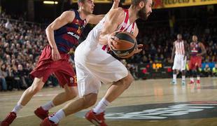 Barcelona zaustavila grškega prvaka, Crvena zvezda pa Efes