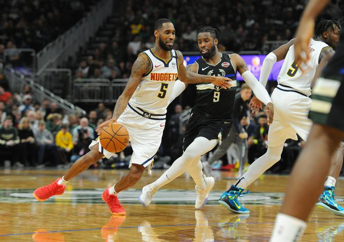 Denver Nuggets so končali devet tekem dolg zmagoviti niz vodilnega Milwaukeeja. | Foto: Reuters