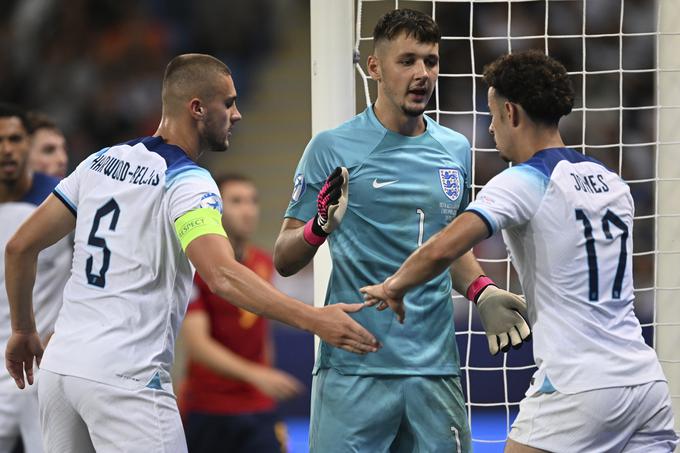 Veliki angleški junak James Trafford bi lahko kariero nadaljeval pri Burnleyju.  | Foto: Guliverimage