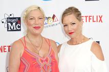 Tori Spelling, Jennie Garth