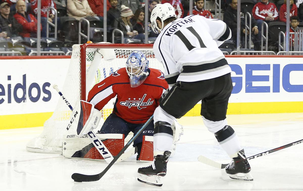 Anže Kopitar | Kralji iz Los Angelesa so doživeli že peti zaporedni poraz. S 3:2 so jih premagali branilci naslova Washington Capitals.  | Foto Reuters