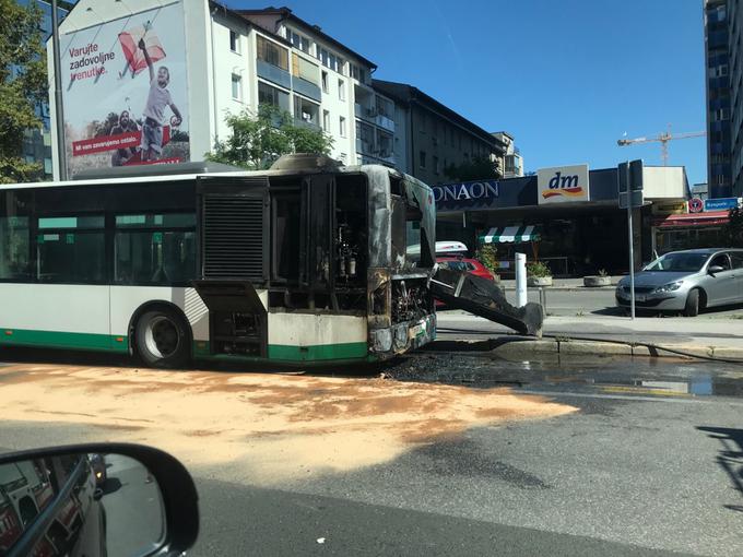 avtobus, požar, LPP | Foto: Tone Zakrajšek