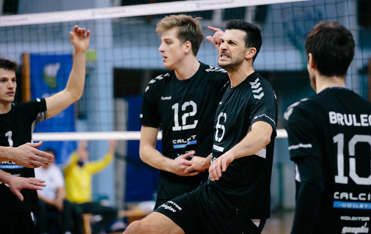 Calcit Volley | Kamničani so zanesljivo opravili z Mladostjo. | Foto Klemen Brumec