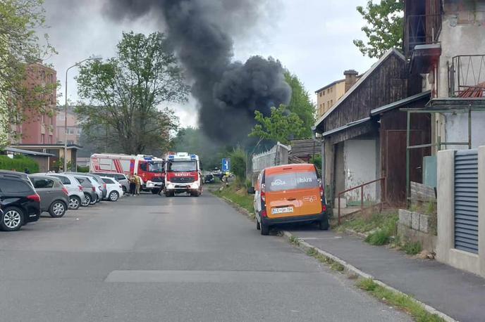 požar, garaža | O vzroklu požara ni informacij.  | Foto PGD Pobrežje