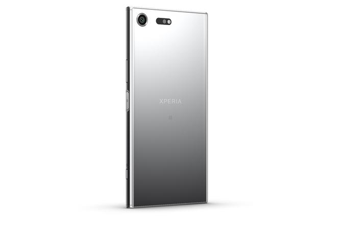 Sony je pri fotoaparatu pametnega telefona Xperia XZ Premium končno nadgradil tudi hitrost. Postopek odpiranja aplikacije fotoaparata in zajema fotografije lahko zdaj traja tudi samo eno sekundo. Kritiki so Sony namreč dolgo opozarjali, da se kamere njihovih pametnih telefonov odzivajo prepočasi.  | Foto: Sony Mobile