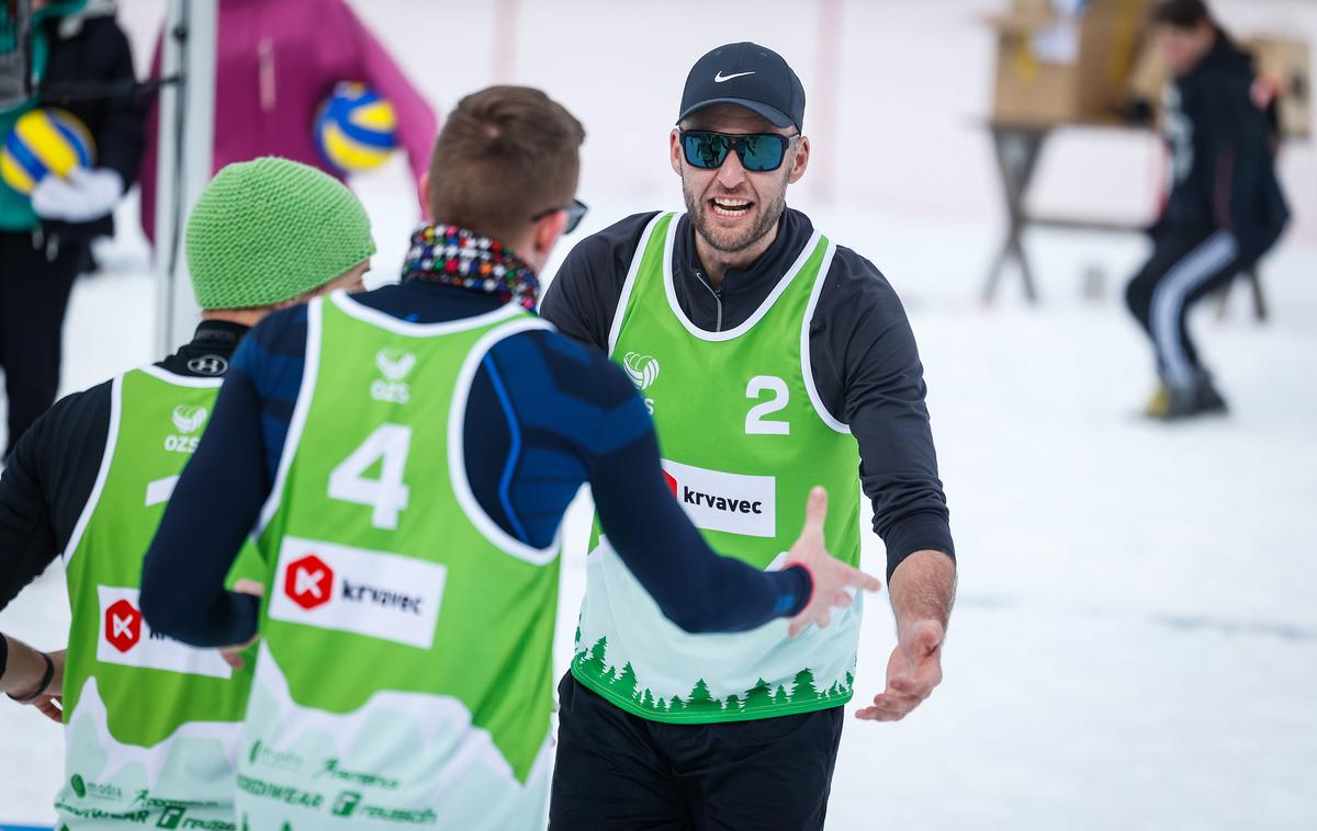 Odbojka na snegu | Slovenci so v avstrijskem smučarskem središču zasedli končno peto mesto. | Foto Kolektiff/OZS