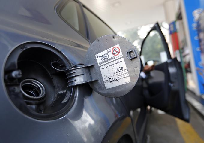 Po mnenju analitikov in razvojnih inženirjev bodo avtomobili čez nekaj let spet dobili večje motorje, s katerimi bodo proizvajalci lažje zadostili okoljskim standardom. | Foto: Reuters