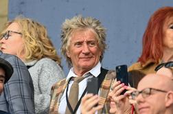 Rod Stewart ljudem plačuje preglede, da bi skrajšal čakalne vrste