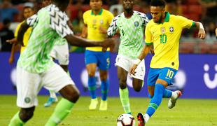 Neymar poškodovan na tekmi z Nigerijo