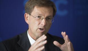 Miro Cerar kot glavni prispevek vlade poudarja politično stabilnost