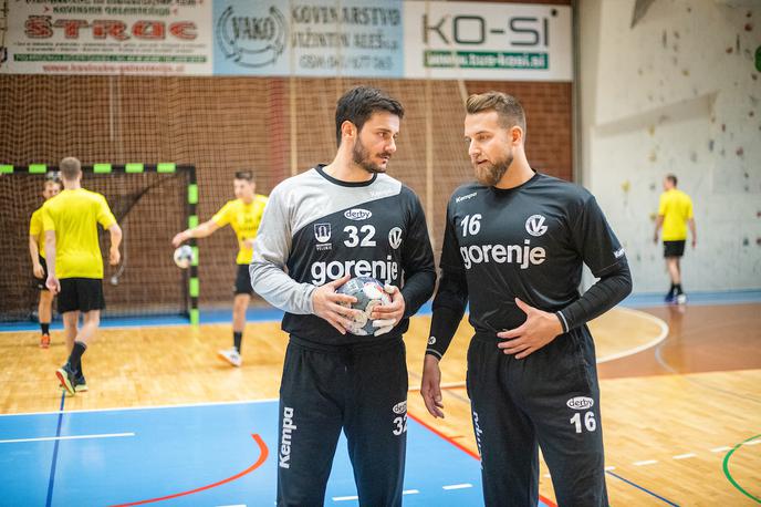 Aljaž Panjtar | Aljaž Panjtar (desno) je podaljšal pogodbo z Gorenjem. | Foto Jurij Vodušek/Sportida