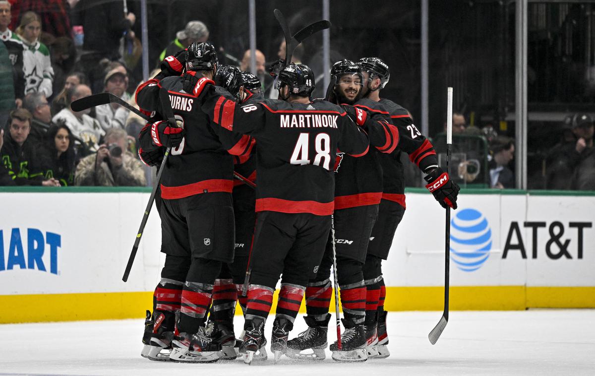 Carolina Hurricanes Dallas Stars | Hokejisti Caroline so s 3:2 v podaljšku premagali Dallas. | Foto Reuters