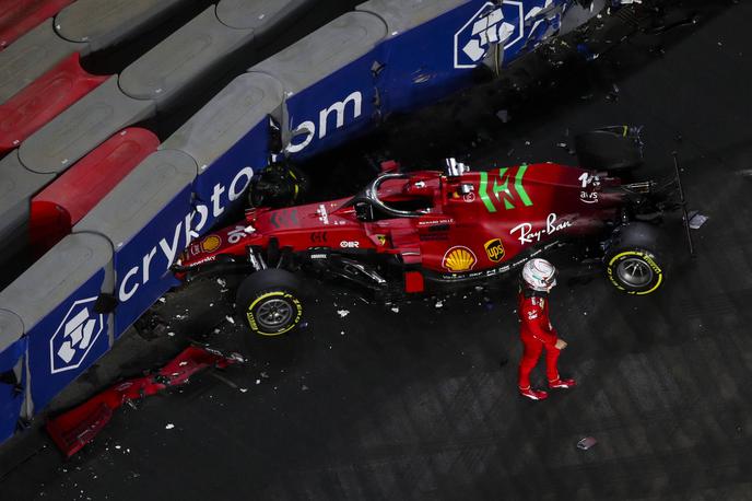 Charles Leclerc | Charles Leclerc je drugi prosti trening pred VN Savdske Arabije končal takole v zaščitni ogradi. | Foto Guliverimage