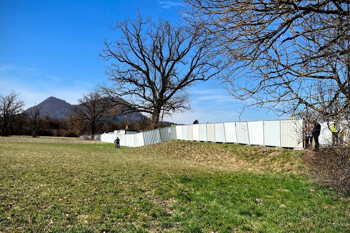 Kanal C0, kmečki punt | V stranki Zeleni Slovenije so prepričani, da gre za "okoljski kriminal najširšega pomena". | Foto Ana Kovač